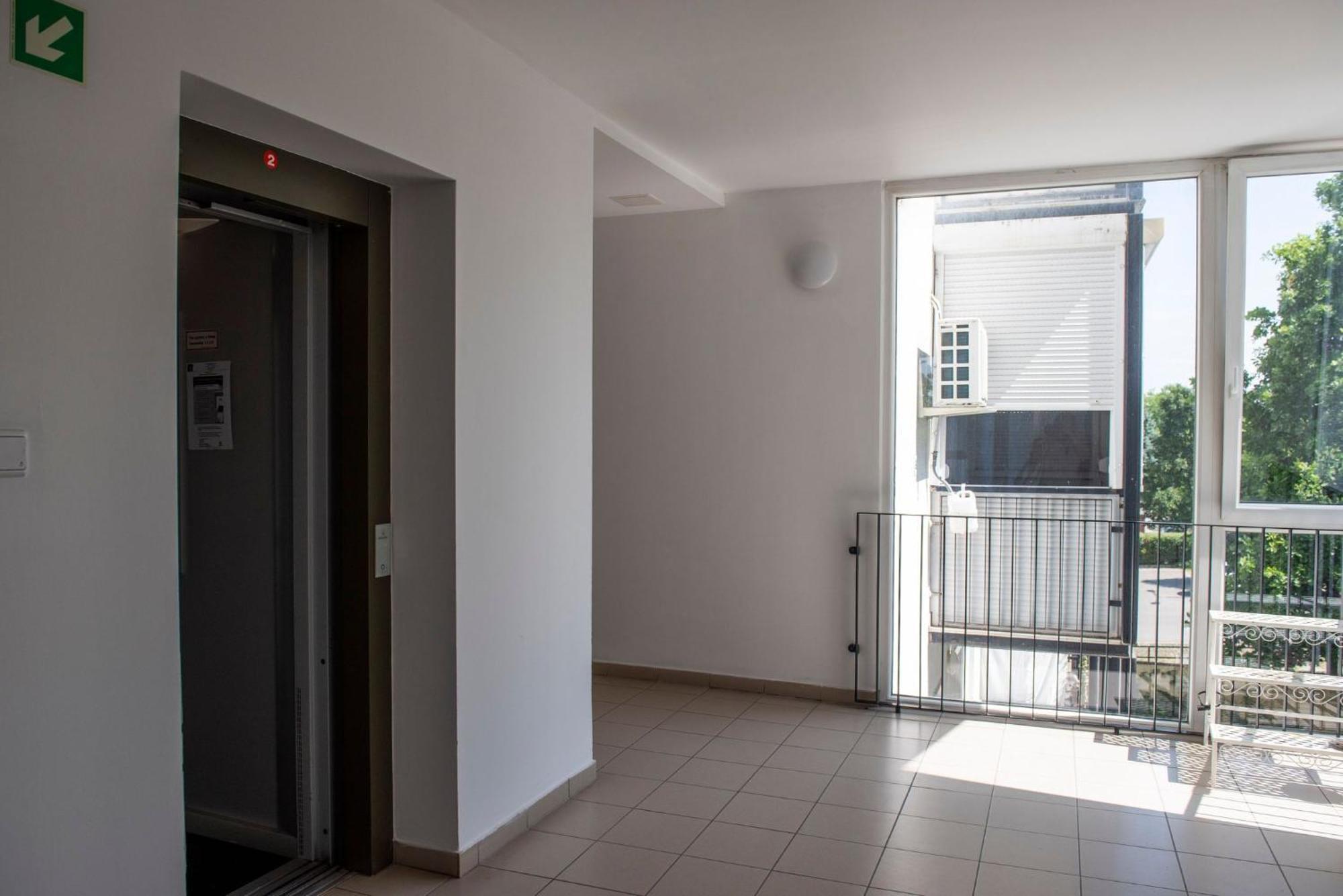 Inci Apartman Pecs Luaran gambar