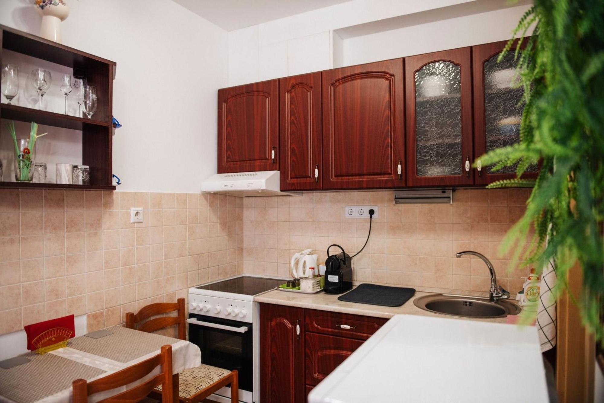 Inci Apartman Pecs Luaran gambar
