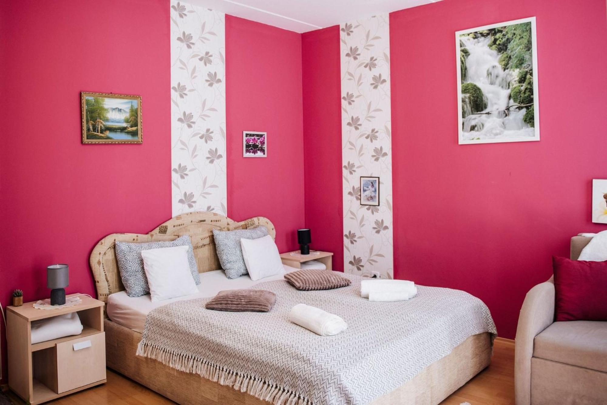 Inci Apartman Pecs Luaran gambar